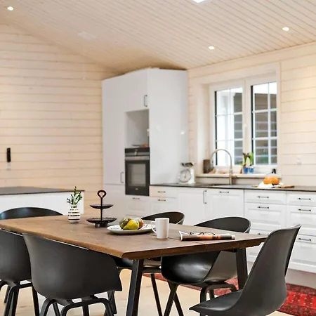 Front In With Wifi Feriehus *